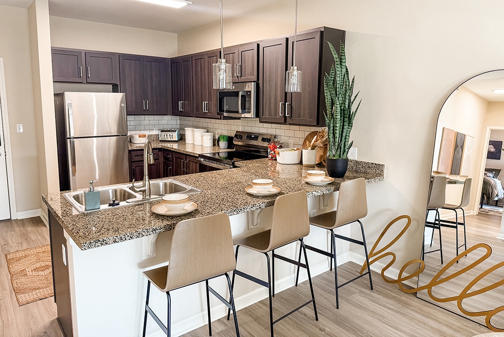 park on morton apartments near indiana university bloomington platinum kitchen